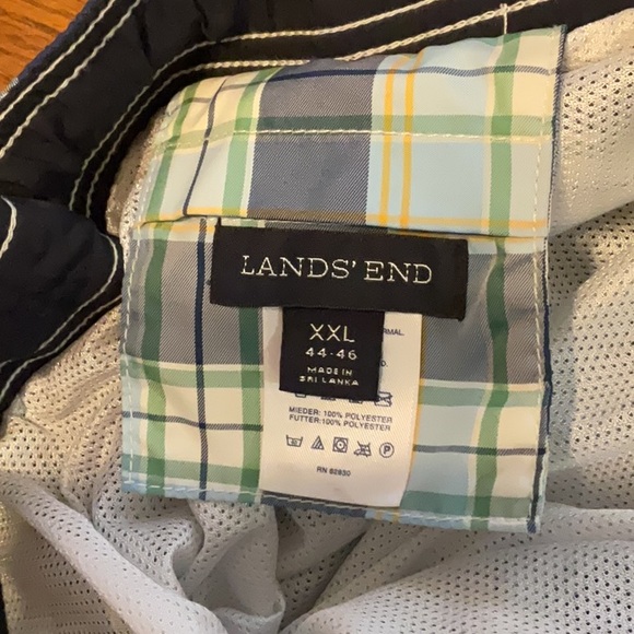 Gently used men’s lands and swim trunks size 2xl - Picture 2 of 2